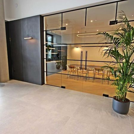 Modern Trafford 1Br Apartment-Free Parking-Cinema Room Manchester Exterior foto