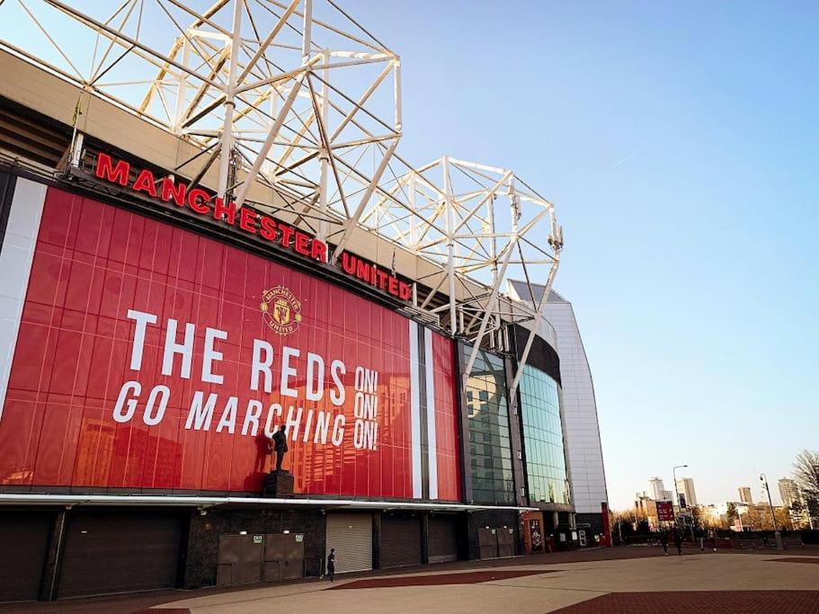 Modern Trafford 1Br Apartment-Free Parking-Cinema Room Manchester Exterior foto