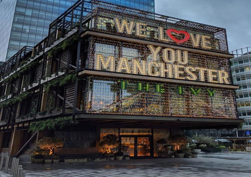 Modern Trafford 1Br Apartment-Free Parking-Cinema Room Manchester Exterior foto