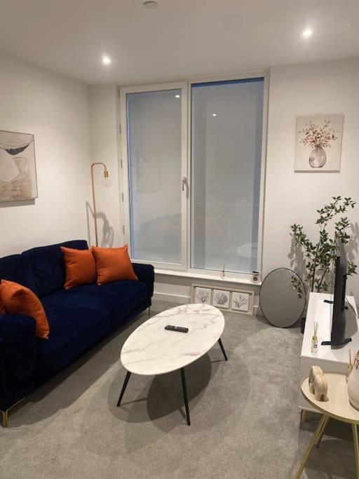 Modern Trafford 1Br Apartment-Free Parking-Cinema Room Manchester Exterior foto