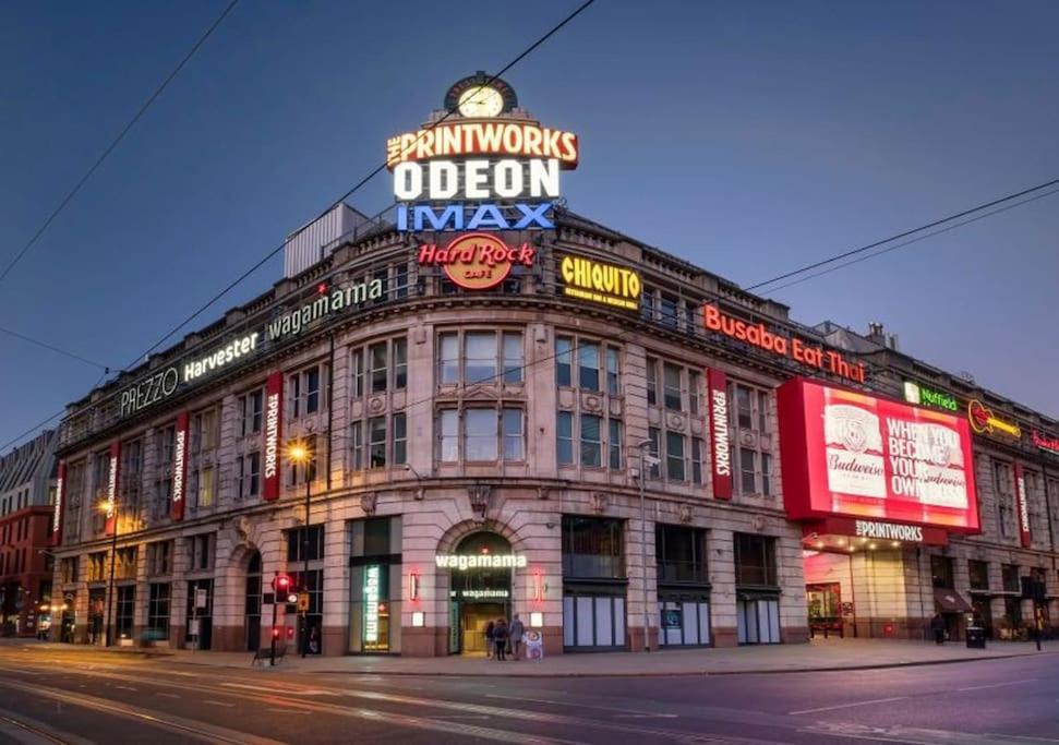 Modern Trafford 1Br Apartment-Free Parking-Cinema Room Manchester Exterior foto